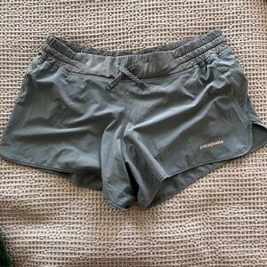 Practically new Patagonia 3in short